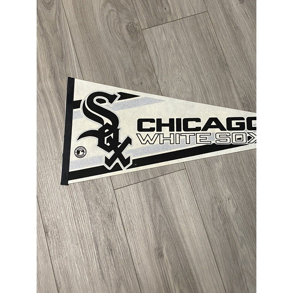 Chicago White Sox 1990’s Vintage 30” Full Size Felt Pennant MLB